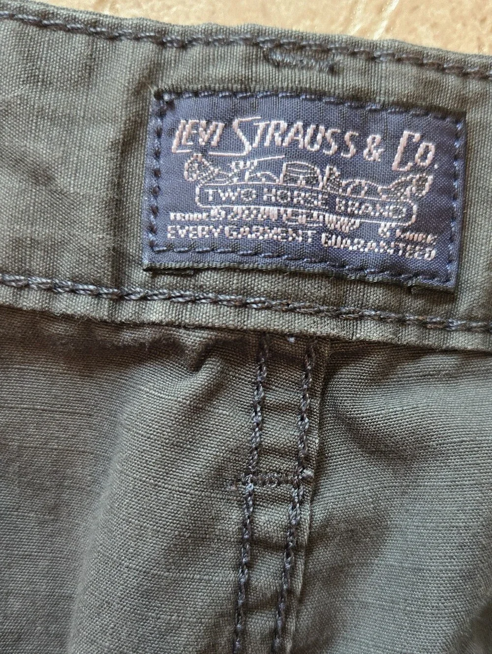 Levis Charcoal Grey Cargo Shorts Mens 36 6 Pockets